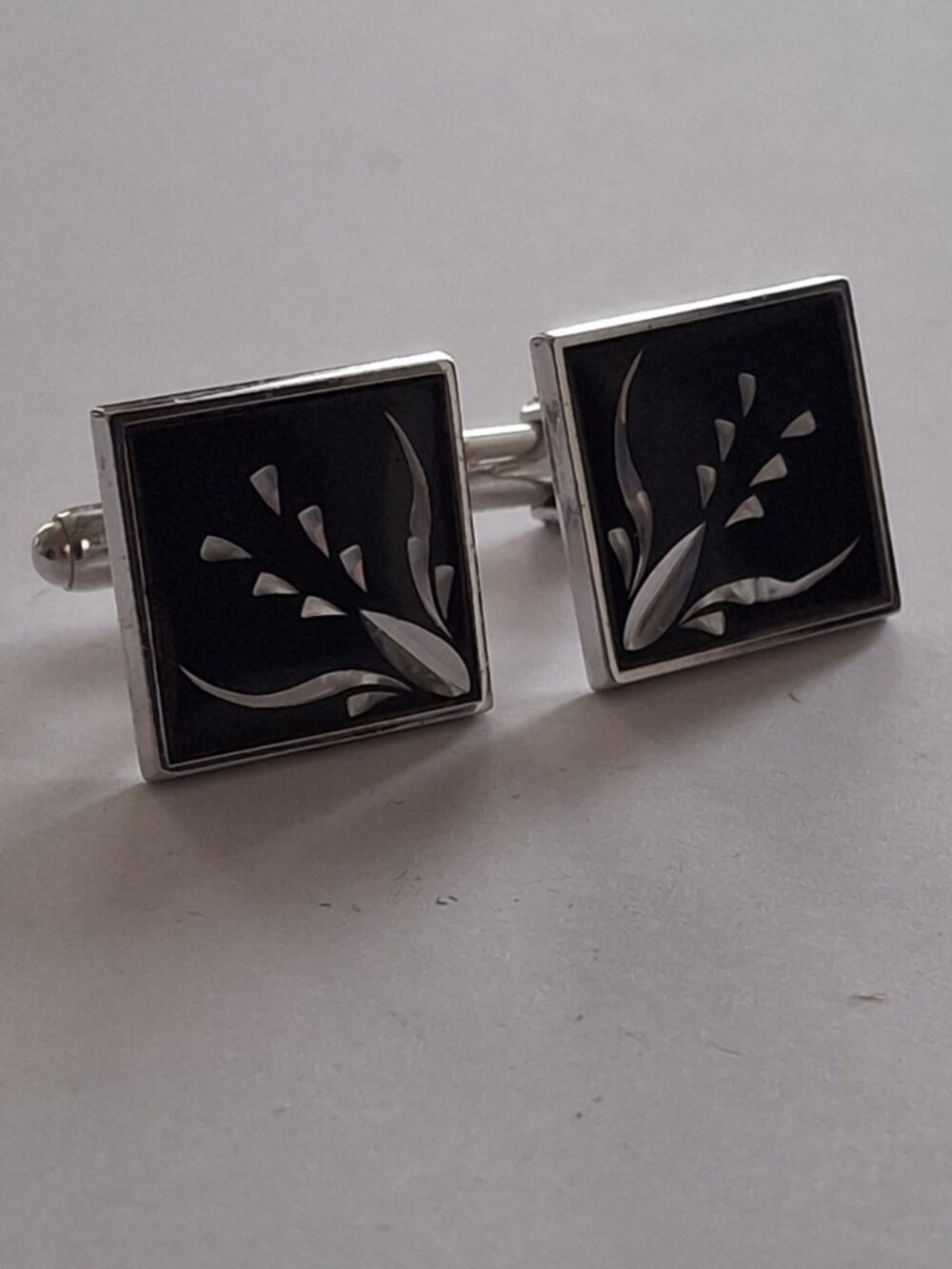 Mens Vintage Anson Cufflinks Silvertone Black Cut Floral Design Pair Cuff Links